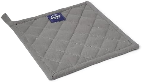 Encasa XO Pot Holders, Quilted Kitchen Hot Pads 8"x8" Grey