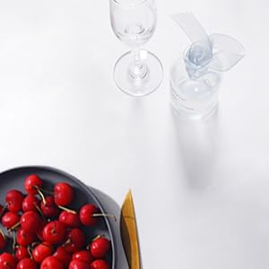 6 Pack White Round Tablecloths 70 Inches Table Cloth Stain and Wrinkle