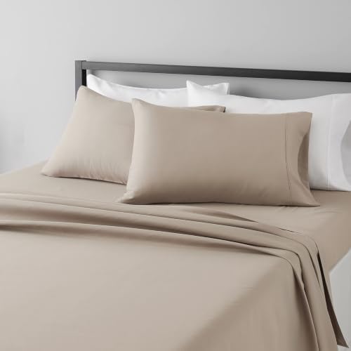 Amazon Basics Lightweight Super Soft Easy Care Wrinkle Free Breathable