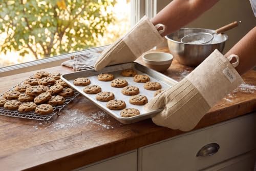 Sur La Table Kitchen Essentials Set of 2 Silicone Oven Mitts, Heat