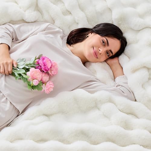 Fluffy Blanket for Couch Soft Luxury Faux Rabbit Fur Throw Cozy Fuzzy