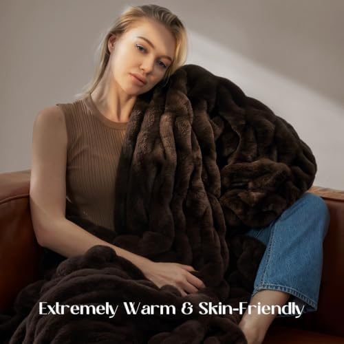 Dream Valley Double-Sided Faux Rabbit Fur Throw Blanket,Dark