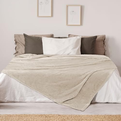 DEZ FURNISHINGS Ultra Soft Plush Fleece Throw Blanket, Double Sided