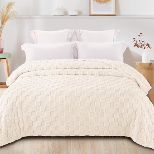 Exclusivo Mezcla 3D Checkered Fleece King Blanket for Bed, Ivory
