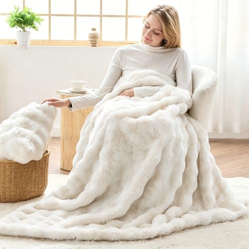 NEWCOSPLAY Faux Fur Fluffy Bubble King Blanket for Couch, Ivory
