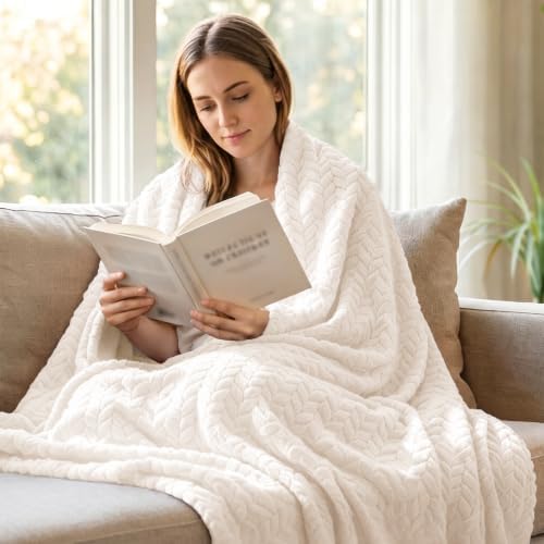 Exclusivo Mezcla Soft Fleece Bed Blanket King Size, 90”x104”, Off