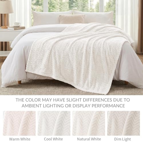 Exclusivo Mezcla Large Fleece Throw Blanket for Couch, Sofa, Ivory