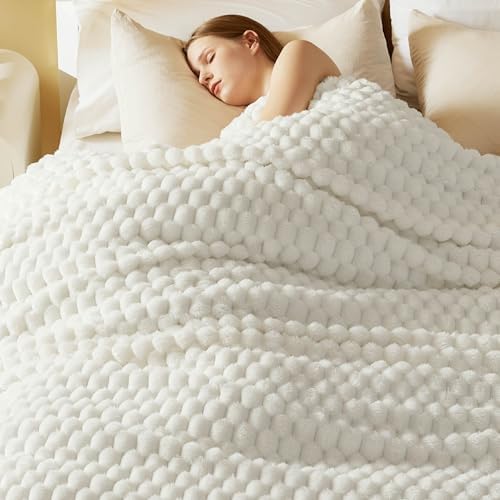 Bedsure King Size Blanket for Bed - 350GSM Fluffy Plush Bubble Blanket