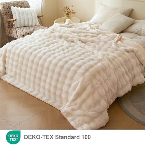 LIFEREVO Fluffy Faux Rabbit Fur King Size Bed Blanket 104x90, Beige