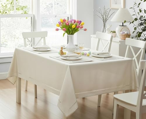 Newbridge Holiday Provence Lattice Ivory 60 x 102 Rectangle Tablecloth