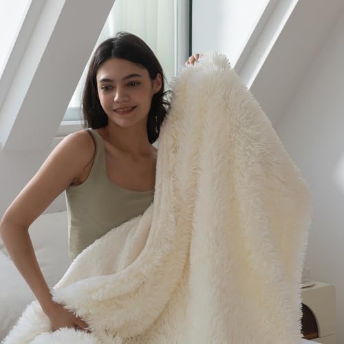 COOVA Ultra Soft Faux Fur Throw Blanket – Fuzzy Fluffy Cozy Microfiber