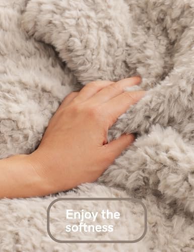YnM Luxury Faux Rabbit Fur Throw Blanket, Ultra Soft & Breathable