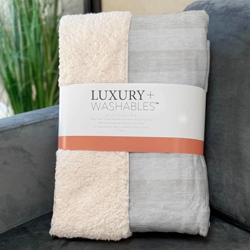 Addison Rugs ASB528 Ivory 50" x 70" Oversized Sherpa Throw Blanket