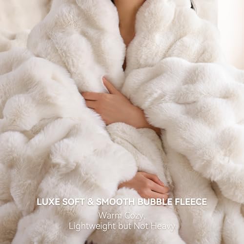 Smoofy Fluffy Faux Rabbit Fur Bubble Comforter King Size - Cream White