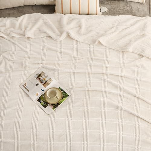 Oversized King Fleece Blanket 120x138 Inches, Seamless Soft Cozy 3D