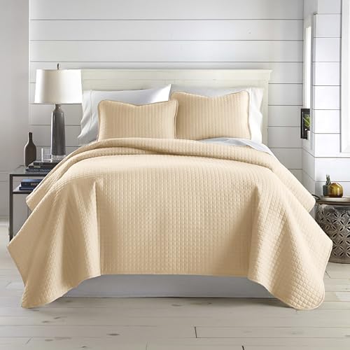 Oversized Queen Size Quilt Bedding Set w/ 2 Quilted Pillow Shams, Soft