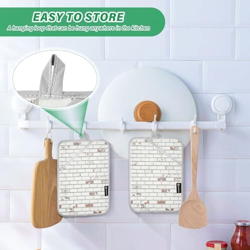Gray Wall Heat Resistant Pot Holders Set of 2, Quilted Silver Lining