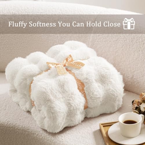 Exclusivo Mezcla Faux Fur King Blanket for Bed, 3D Bubble Blankets