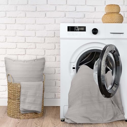 Vellux Malmo 3-Piece Blanket Set – King Size – Striped Knit
