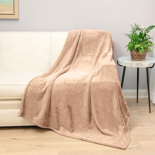 Northwest HGTV Super Luxe Faux Fur Throw Blanket, Ultra Soft