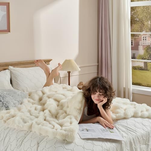 Wajade Fluffy Faux Fur Throw Blanket for Couch Bed 90x106, Luxury Soft
