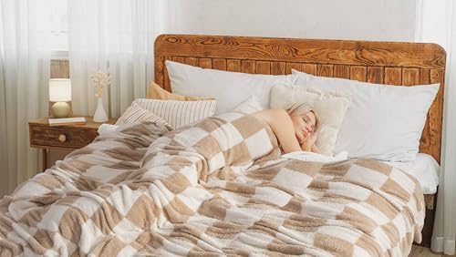 Checkered King Blanket for Couch - Super Soft Knit Bed Blankets,Fluffy
