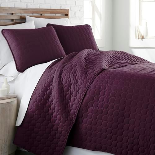 Oversized Quilt Bedding Set Queen / Full w/ 2 Quilted Pillow Shams