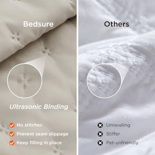 Bedsure King Size Quilt Bedspread, Thin Comforter, Oatmeal Coverlet
