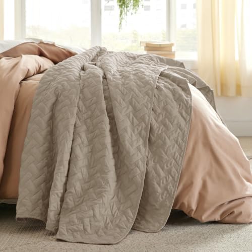 Bedsure King Size Quilt, Lightweight Comforter Set, Taupe Bedspread