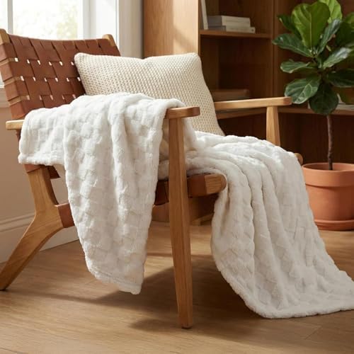 Americanflat 50x60 Jacquard Fleece Throw Blanket - Soft and Breathable