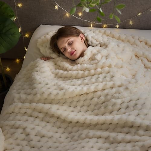 NEWCOSPLAY Fleece Clouds Cozy King Blanket for Couch, Ivory, 90"x110"