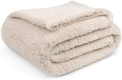 PAVILIA Sherpa Throw Blanket for Bed Couch Sofa, Cream Beige 90x108