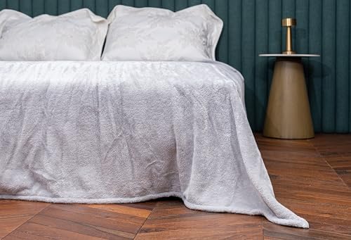 Fleece Super Soft Cozy Throw Blanket, Lightweight Fuzzy Comfy Warm