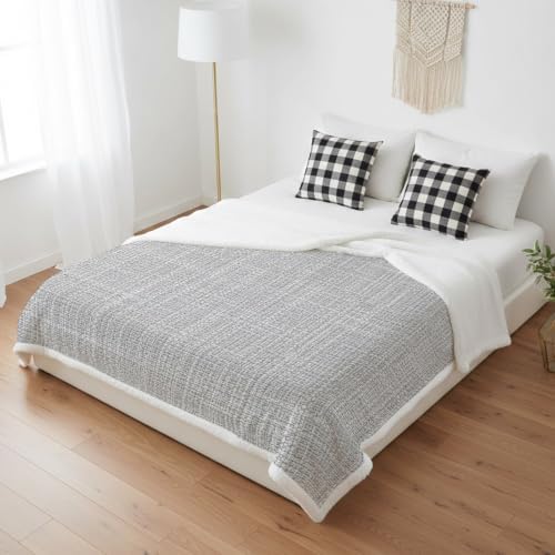 Fleece Sherpa Bed Blankets, Rustic Light Gray Microfiber Plush Flannel
