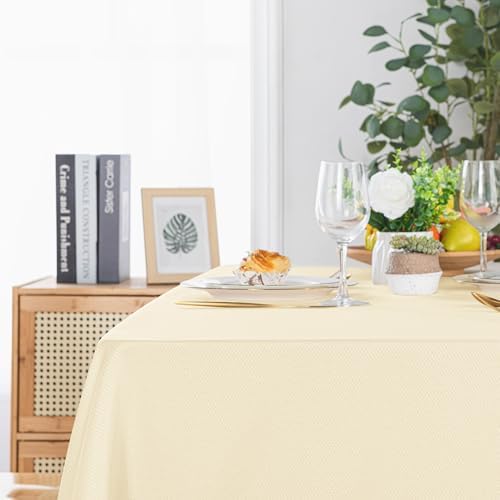 Hiasan Jacquard Textured Rectangle Tablecloth 54x108 Inch, Champagne