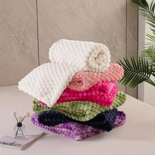 Exclusivo Mezcla 3D Fleece California King Blanket for Bed, Camel