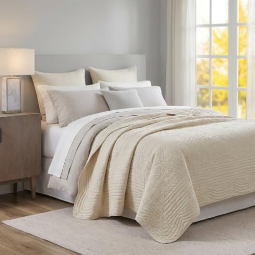 Beige Quilted Throw with Scalloped Edges, 60x72 inch Cotton Quilt Set
