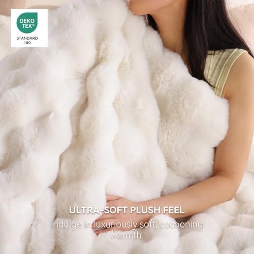 Smoofy Fluffy Faux Rabbit Fur Bubble Comforter King Size - Cream White