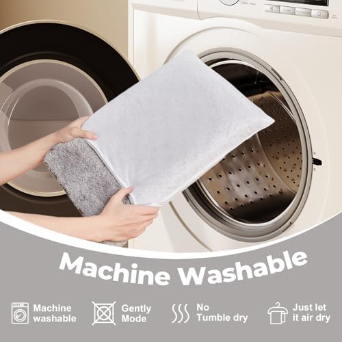 TYUU Bathroom Runner Rug, Ultra Soft Long Bath Mat Machine Washable