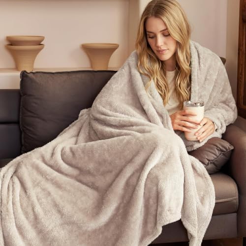 Exclusivo Mezcla Fuzzy Plush Fleece Bed Blanket King Size, Camel