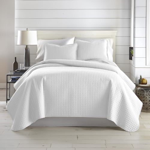 Oversized King Quilt Bedding Set with 2 Quilted Pillow Shams, White