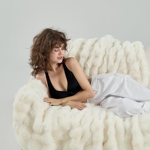 Wajade Fluffy Faux Fur Throw Blanket for Couch Bed 90x106, Luxury Soft
