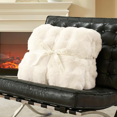 Amélie Home Faux Fur Throw Blanket for Bed, Ultra Soft Fuzzy Plush