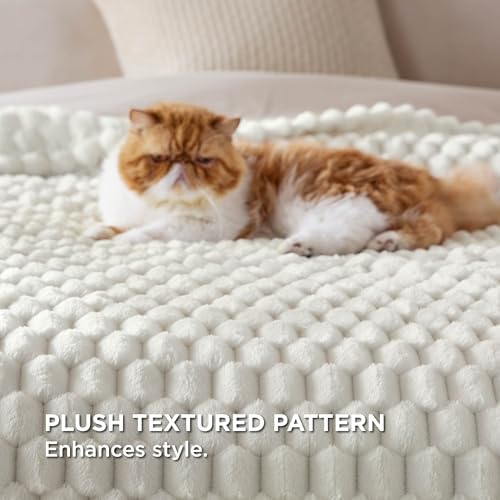 Bedsure King Size Blanket for Bed - 350GSM Fluffy Plush Bubble Blanket