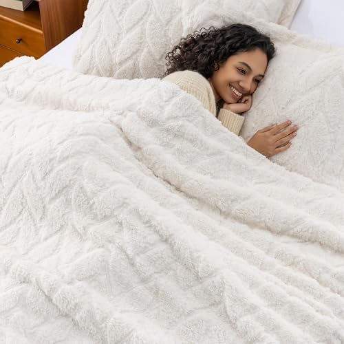 Berkshire Sherpa & Velvetloft Comforter Set King, Luxuriously Warm