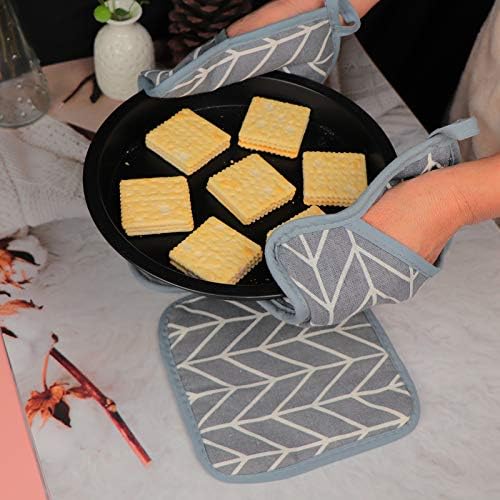 Heat Resistant Potholders Hot Pads-6 Kitchen Pot Holders Set with 2