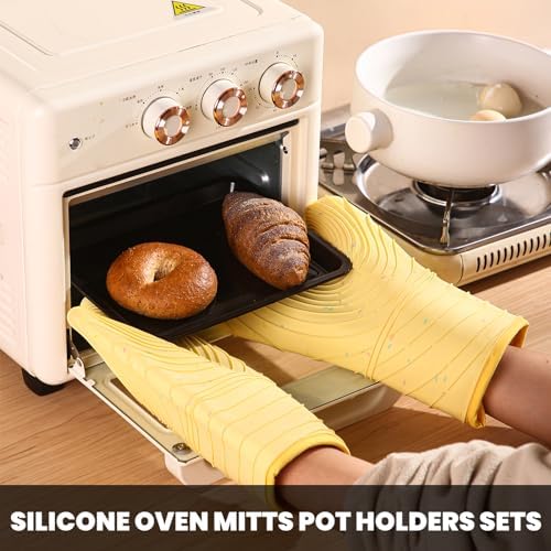 4 Pieces Oven Mitts and Pot Holders of Macaron Color Thickened