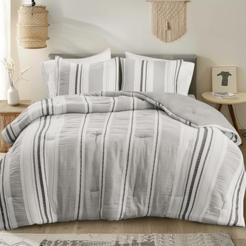 Hyde Lane King Size Comforter Set, Boho Tufted 3-Piece Bedding Sets