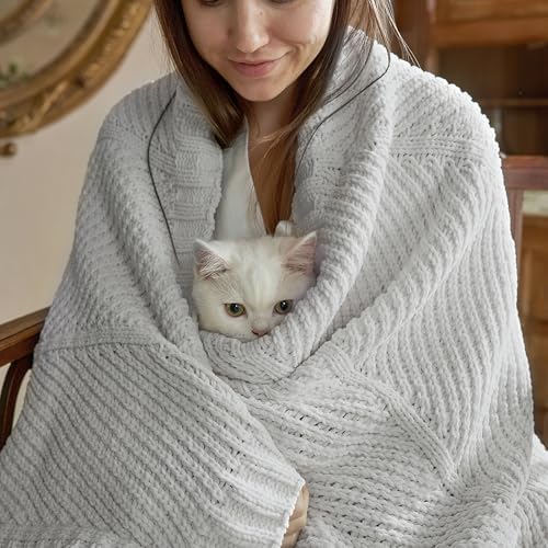 Amélie Home Chenille Knit Throw Blanket for Couch, Light Gray, 50"x60"