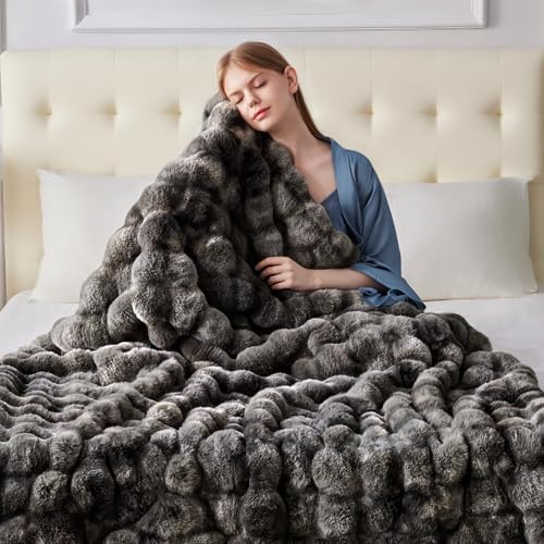 Anysay Faux Fur Throw Blanket, 1000GSM Fluffy Soft Bubble Blanket